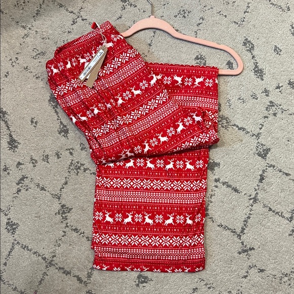 SKIMS Red Pointelle Sleep Pants - Picture 3 of 4